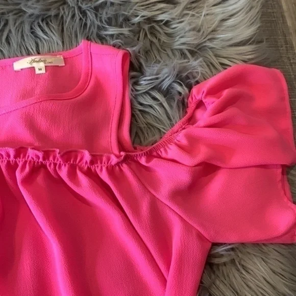 Andreé by Unit cold shoulder flutter top hot pink M - Picture 6 of 6